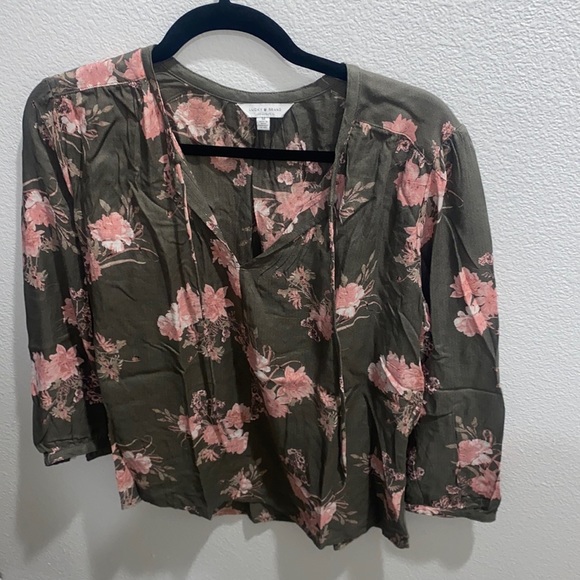 Lucky Brand Women's Floral Woven Peasant Top - Long Sleeve With Front Ruffle Detail
